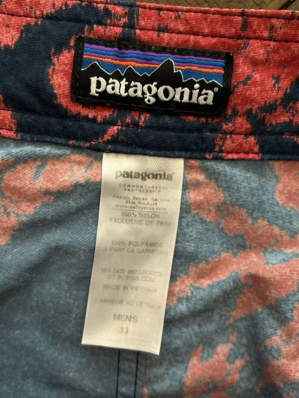 Patagonia Baroque Floral Drawstring Hybrid Boardshorts Men's SZ W33